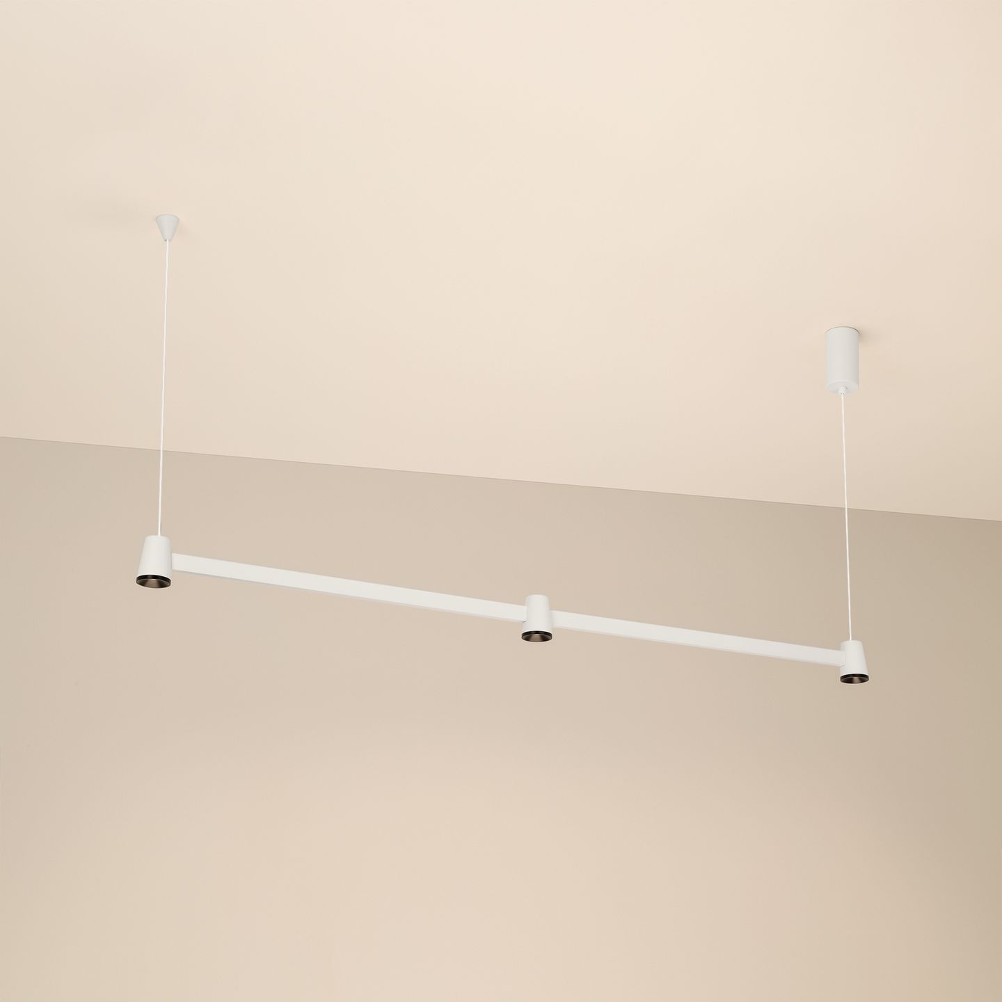 a_DL-12400-0168.jpg