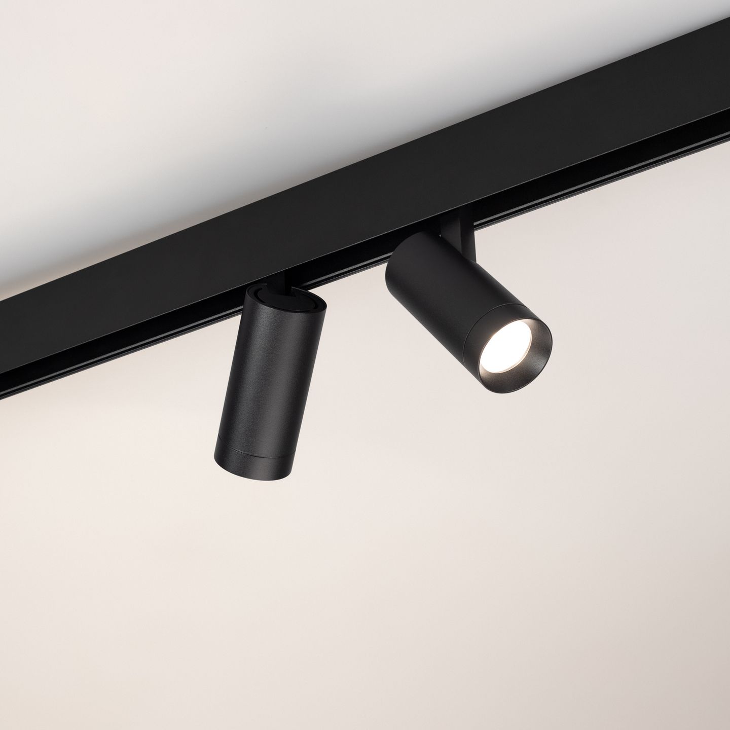 c_DL-12600-0656.jpg